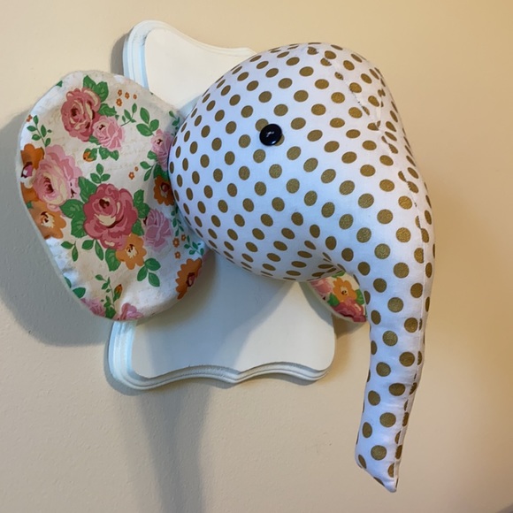 Elephant wall decor - Picture 2 of 2